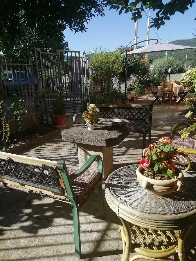 Bed & Breakfast B&B Domus Deiana Mamoiada